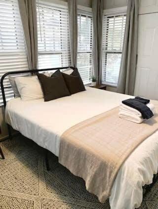 Spacious 4Br Retreat In The Heart Of Lafayette Ngoại thất bức ảnh